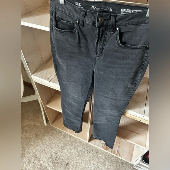 Sound Style Faded Black Straight Crop Jean - Picture 5 of 14